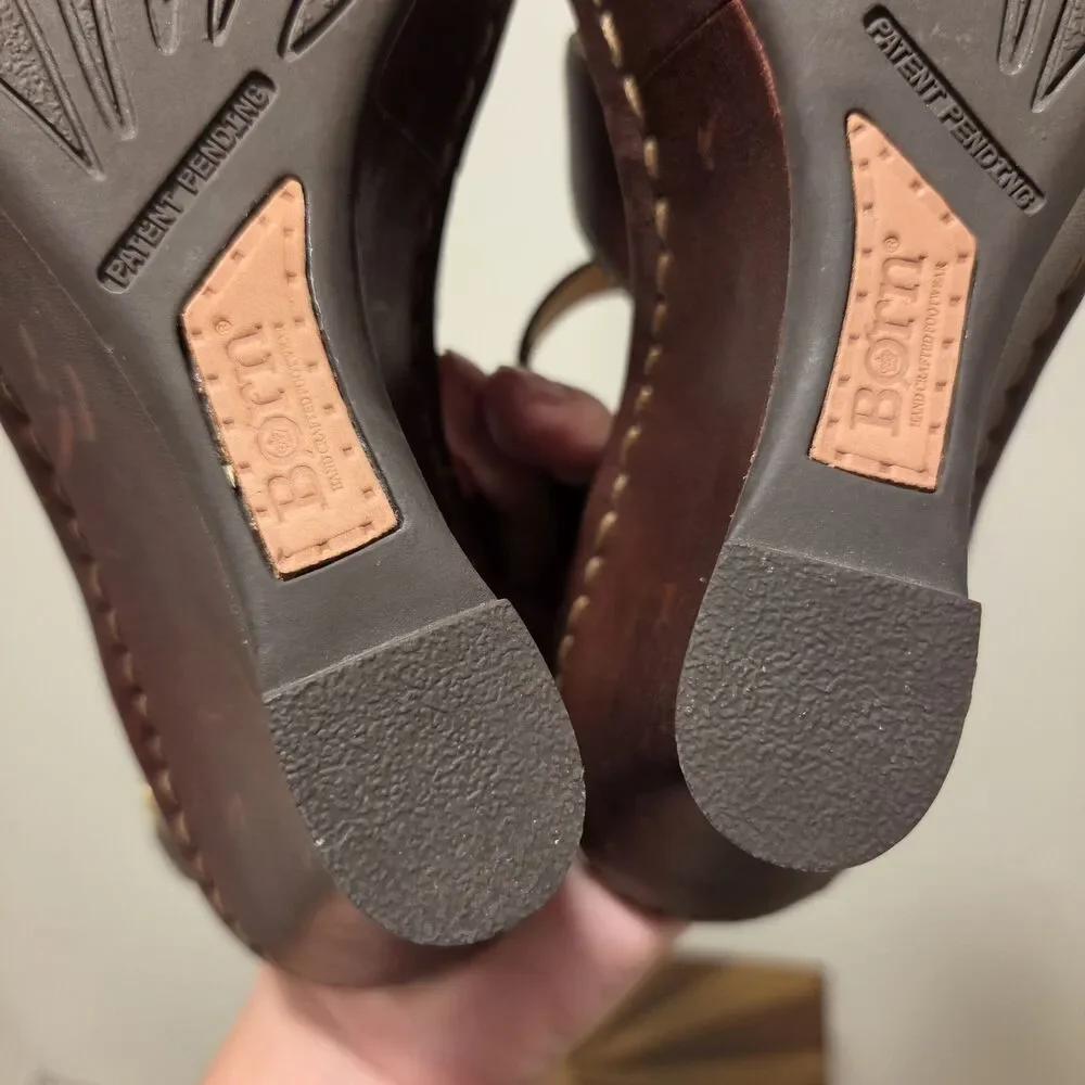 BORN Caged T-Strap Wedge Heeled Sandals US 7 Brown Leather Strappy Boho Hippie